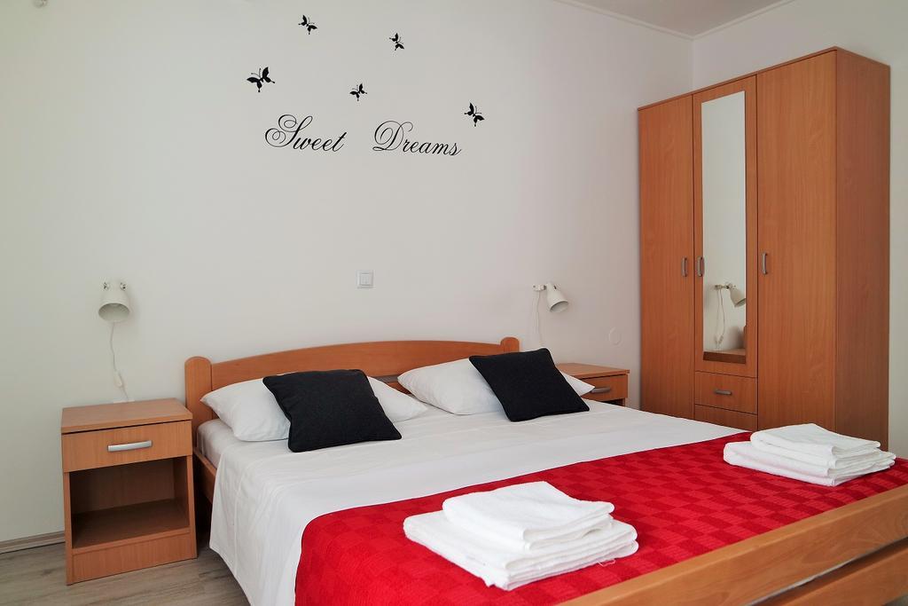 Lenka Apartments I โนวาลยา ภายนอก รูปภาพ
